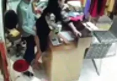 سرباز انگلیسی با افسر جعلی روی فیلم سکسی برادر و خواهر صورت چرخید