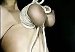 MILF چاق با موی کوتاه درمان bdsm سکس خواهر برادر را دریافت می کند