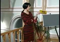 مکیدن sexخواهر bimbo انگلیس با لبهای بزرگ جعلی